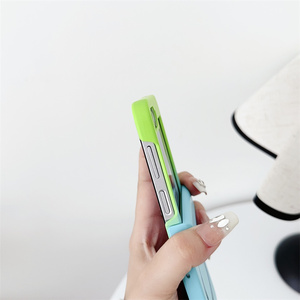 Bisagra magnética con degradado de doble color, funda dura mate de cuerpo completo para <span class=keywords><strong>Samsung</strong></span> Galaxy <span class=keywords><strong>Z</strong></span> <span class=keywords><strong>Flip</strong></span> 7 FE 6 5 4 3, funda de carga inalámbrica - Product Image 5