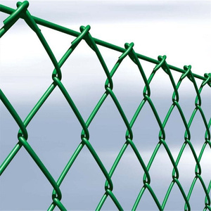 Panneaux et rouleaux <span class=keywords><strong>de</strong></span> <span class=keywords><strong>clôture</strong></span> à mailles losangées personnalisés - Acier galvanisé et recouvert <span class=keywords><strong>de</strong></span> <span class=keywords><strong>PVC</strong></span>, traité thermiquement pour les moutons et le bétail - Product Image 3
