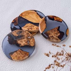 Sous-verres en bois de résine naturelle de qualité supérieure, idéaux pour les amateurs de café, de thé ou de boissons, avec un design unique en bois de résine fait à la main - Product Image 5