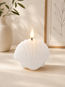 Bougie LED sans flamme en cire de soja naturelle, artisanale, parfumée, style côtière, décoration d'intérieur, avec décorations étoile de mer, coquillage et conque. - Product Image 3
