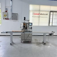 Machine de remplissage automatique à chaud pour baumes solides, écrans solaires, bougies et déodorants en stick, avec convoyeur et remplisseur chauffant