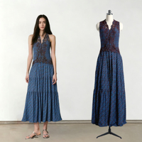 Robe longue sans manches personnalisée à superpositions avec col en V, bords à volants et imprimé tendance