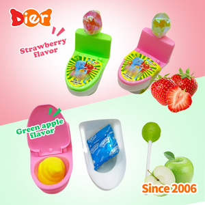 Dulces al por mayor etiqueta privada personalizada 3 en 1 piruletas temáticas para inodoro y caramelos en forma de caca caramelos dulces niños juguete de dulces OEM - Product Image 3