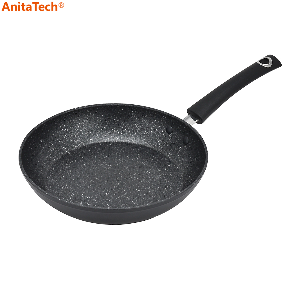 Poêle à frire noire 10''