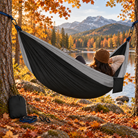 Hamac de camping double léger pliable portable pour 2 personnes avec sangles d'arbre, mousquetons et sac de rangement pour la randonnée et la plage