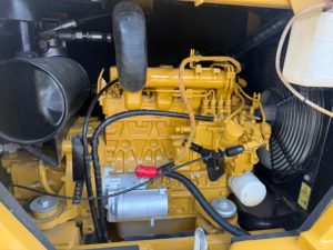 รถขุดตีนตะขาบขนาดเล็ก CAT 305.5E2 มือสอง ของแท้จาก Caterpillar น้ำหนัก 5.5 ตัน เครื่องยนต์ไฮดรอลิก เหมาะสำหรับงานก่อสร้างถนนในฟาร์ม - Product Image 4