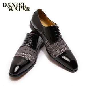 Fashion Lace-UP Anti-Slippery Men Dress Shoes Patent Leather Stitching Formal British Business Oxford Shoes - Product Image 1