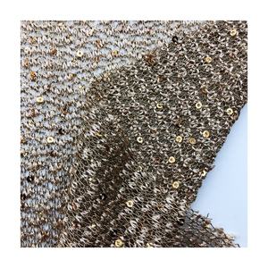 Tessuto a Rete Metallico Glitterato Lurex di Tendenza Scintillante Lavorato a Maglia con Buon Drappeggio Elasticizzato in 4 Direzioni per Abiti e Vestiario da Festa - Product Image 3