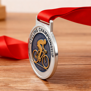Médaille commémorative personnalisée de sport de vélo en métal de qualité supérieure Médailles de défi de cyclisme gravées au laser en vrac pour la <span class=keywords><strong>course</strong></span> - Product Image 4