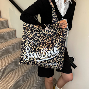 <span class=keywords><strong>2025</strong></span> <span class=keywords><strong>Hot</strong></span> Bán <span class=keywords><strong>Leopard</strong></span> Tote Túi Vai Duy Nhất Crossbody Sling Bagslarge Công Suất Của Phụ Nữ Tote Túi Xách - Product Image 2
