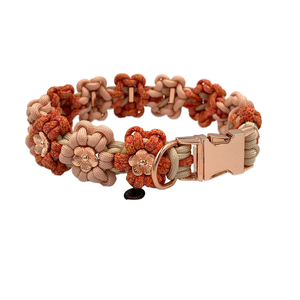 Collar para Mascotas Hecho a Mano con Cordón de Paracord, Lazo Floral, Hebilla de Nailon y Poliéster, Ajustable para Perros y Gatos Pequeños - Product Image 1