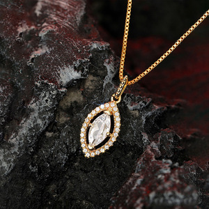 Collier pendentif minimaliste double couche en marquise pour femme, incrusté de pierres étincelantes, longue chaîne, bijou tendance, cadeau - Product Image 1