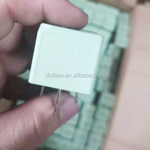 2E0937099D 191911251 171919505 171919505A 141951253A 141951253B 4H0951253A <span class=keywords><strong>4H0</strong></span> <span class=keywords><strong>951</strong></span> <span class=keywords><strong>253</strong></span> A 645 Cầu Chì Rơle Ô Tô Đa Năng - Product Image 3