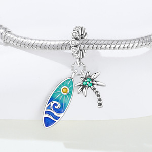 Este diseño de árbol de coco surfista es único (accesorio DIY, regalo creativo, adecuado tanto para hombres como para mujeres) - Product Image 2