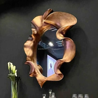 Miroir de maquillage mural en forme de fleur en FRP personnalisé, également adapté à la décoration du salon et de la chambre à coucher