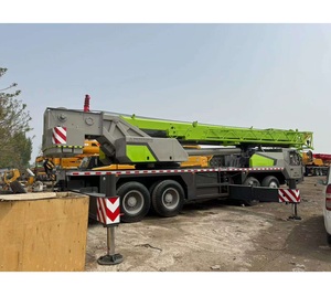 <span class=keywords><strong>Grue</strong></span> à flèche ergonomique de 100 tonnes pour l'industrie du matériel de <span class=keywords><strong>location</strong></span>, <span class=keywords><strong>grue</strong></span> <span class=keywords><strong>sur</strong></span> <span class=keywords><strong>camion</strong></span> ZTC1000VS663 pour la manutention de matériaux en extérieur - Product Image 4