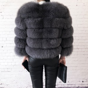 <span class=keywords><strong>Manteau</strong></span> en fourrure luxueux pour femmes, veste en fourrure véritable courte, <span class=keywords><strong>manteau</strong></span> en fourrure de renard véritable personnalisable - Product Image 2