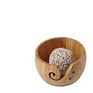 Bol à fil en bois rond portable de 15 cm pour le tricot à la main avec aiguilles à tricoter roses et fil blanc inclus - Product Image 6