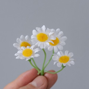 Flores Artificiales de Margarita Moonlight Note, Mini Ramilletes de 12 Piezas, Ecológicas, para Decoración de Bodas, Manualidades y Decoración del Hogar - Product Image 2