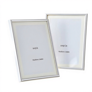กรอบรูปสีเงินเซปีอา อัลลัวร์ ชุด 2 ชิ้น วัสดุพลาสติก ปรับแต่งโลโก้ได้ พร้อมกล่องของขวัญสุดหรู ขนาด 15x15x20 ซม. - Product Image 1
