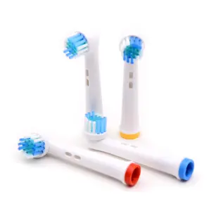 Gli spazzolini da denti elettrici puliti Standard del ODM dell'oem di oro-cura si piegano EB17-X