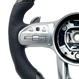 Volant de direction de voiture en carbone noir personnalisé pour <span class=keywords><strong>Mercedes</strong></span> Benz <span class=keywords><strong>AMG</strong></span> GT Gle <span class=keywords><strong>53</strong></span> Cls W218 Glc 300e <span class=keywords><strong>2021</strong></span> - Product Image 5