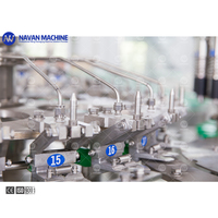 Ligne de production automatique de machines de mise en bouteille d'eau minérale en plastique pour animaux de compagnie / Machine de remplissage d'eau en bouteille