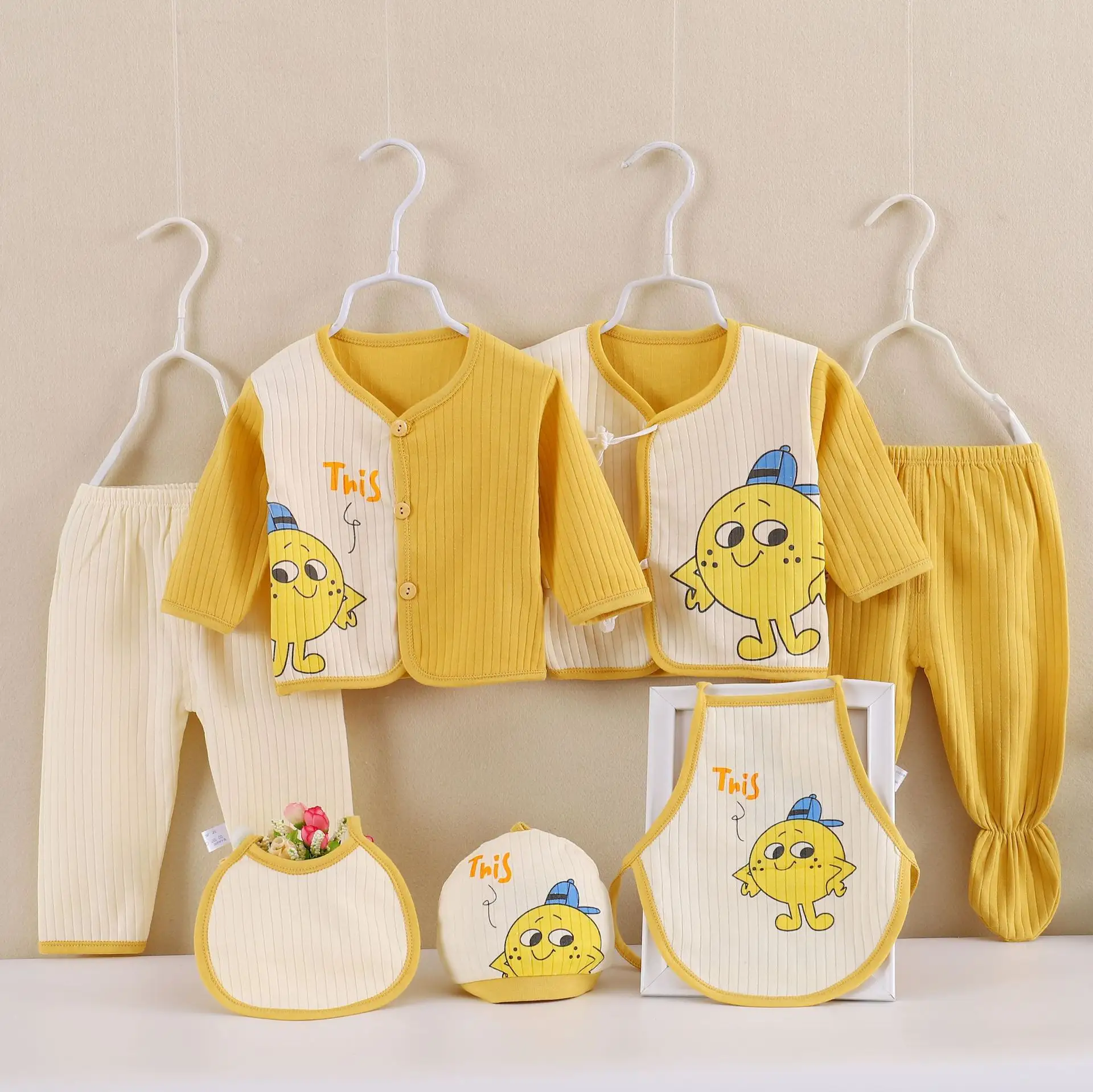 Wholesale full moon baby maternal and infant supplies newborn clothes cotton baby five-piece set