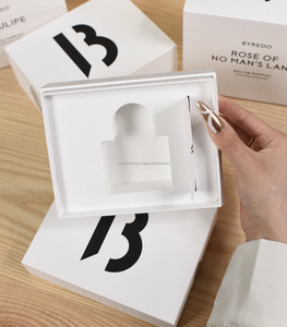 Boîtes en papier gaufré 3D aveugles de luxe personnalisées Boîte-cadeau en papier de luxe au design personnalisé - Product Image 4