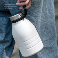 Thermos portable de grande capacité 1500 ml 1900 ml, thermos sport à isolation sous vide, grand thermos d'extérieur avec poignée, bouteille d'eau mignonne