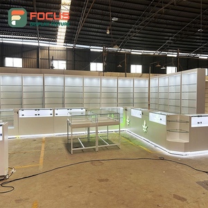 Vitrine à tabac de qualité supérieure avec porte coulissante en verre, tiroir verrouillable et plusieurs étagères pour l'affichage des cigarettes - Product Image 3