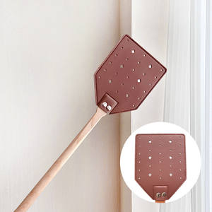 Wholesale Custom Beech Long Wood Handle Leather Fly Swatter for Home Indoor Outdoor - Product Image 3