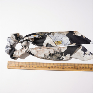 卸売ボヘミアフラワー女性アクセサリーヘアバンドサテンリボンシュシュロングテールフローラルヘアシュシュ - Product Image 4