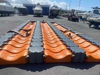 Dock flottant modulaire en HDPE d'usine avec piston, durable pour les marinas, les jet-skis et les bateaux