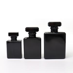 Flacons de parfum en verre en stock 30 ml 50 ml 100 ml Flacon pulvérisateur de parfum en verre noir pour hommes - Product Image 1