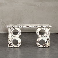 Table console d'entrée en marbre veiné unique, style Dream Home, avec double empilement, découpe ronde creuse, pieds en bloc, sculpture minimaliste