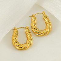 Gedrehte U-förmige Creolen aus 304 Edelstahl, 18K Gold Vakuumbeschichtet, Breite Abgerundete Rechteckige Ohrringe, Vintage-Schmuck für Damen