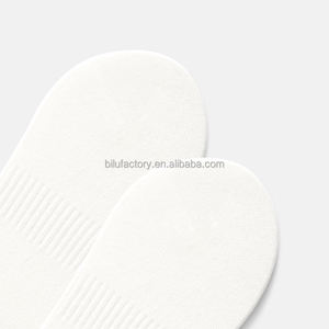 Calcetines Personalizados - Personalización Gratuita, Colores Sólidos, Algodón Premium, Perfectos para el Uso Diario de Hombres y Mujeres - Product Image 2