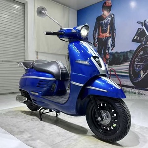 Eugeot1 <span class=keywords><strong>Django</strong></span> 150cc CVT <span class=keywords><strong>Scooter</strong></span> rétro européen à faible consommation de carburant, léger et vintage pour la ville - Product Image 2