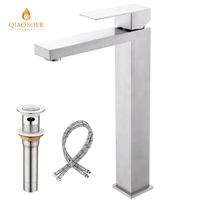 Mitigeur de lavabo chaud et froid à poignée unique avec bec haut et drain escamotable pour lavabo sur comptoir