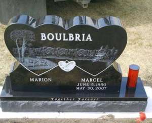 Chinese <strong>Absolate</strong> Black Granite Heart Shape Headstone for Cemetery - Product Image 2