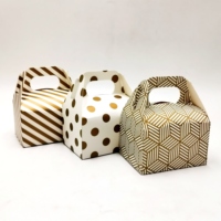 Boîte en papier kraft recyclé OEM ODM, fabrication directe usine, avec gaufrage, estampage à chaud, impression UV quadricolore, effet vernis brillant et mat