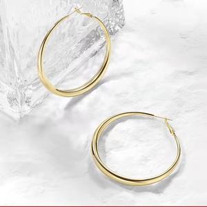 Grandes boucles d'oreilles en acier inoxydable doré pour femmes Grand cercle surdimensionné Déclaration Géométrique Style Vintage <span class=keywords><strong>Cadeau</strong></span> pour elle - Product Image 3