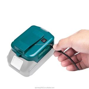 Para <span class=keywords><strong>Makita</strong></span> <span class=keywords><strong>ADP05</strong></span> 14,4 V/18V Lion batería Puerto convertidor USB Dual con foco de luz LED linterna al aire libre para baterías <span class=keywords><strong>Makita</strong></span> - Product Image 1