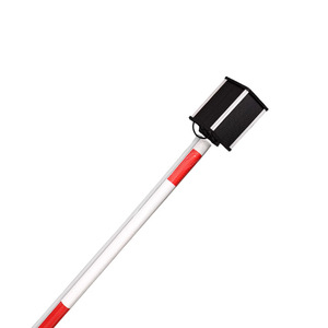 Feu de signalisation LED à énergie solaire, distance visible de 500 m, protection IP65 pour la sécurité routière sur les poteaux électriques - Product Image 2