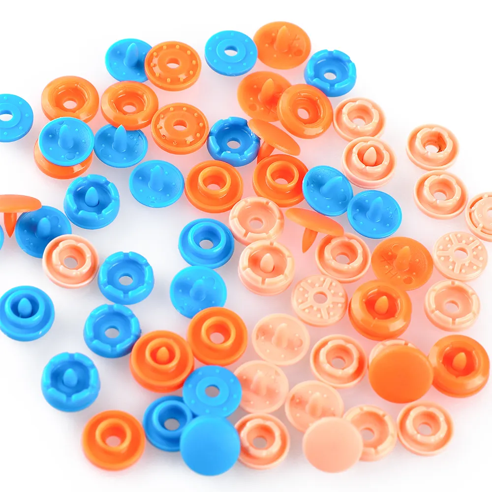 HXZY Ropa Botón a presión botones de plástico de lujo para la ropa de los niños