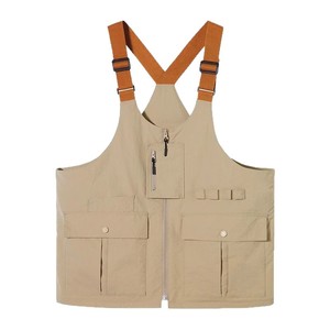Gilet de pêche multifonctionnel convertible en sac à bandoulière, respirant, léger, couleur unie, polyester, collection Printemps 2026, pour homme - Product Image 5