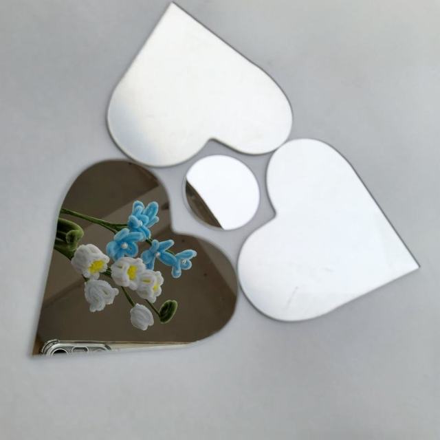 Custom 0.7mm Thick High Reflective Flexible Self-Adhesive Polycarbonate Mirror Sheet for DIY Home Decor