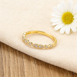 Anillo de compromiso y moda personalizado de plata y oro macizo de 10K/14K/18K, con diamantes cultivados en laboratorio CVD de calidad IGI VVS-VS, corte ovalado y corte brillante, clásico. - Product Image 3
