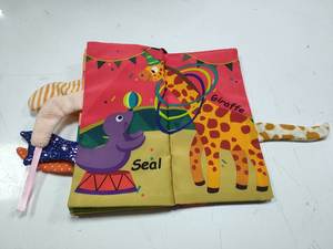 Nouveau Lakarose petit bébé premiers thèmes <span class=keywords><strong>de</strong></span> jeu doux conception unique queues livre en tissu enfants livre d'apprentissage - Product Image 5